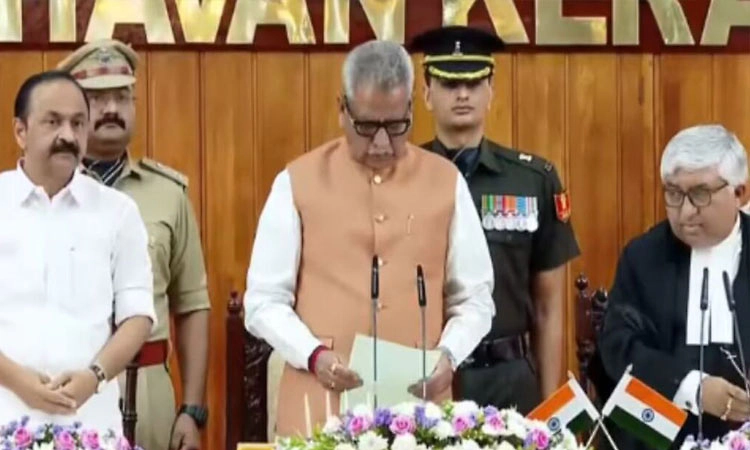 ಓಂ ಪ್ರಕಾಶ್ ಮಾಥುರ್ ಕೇರಳಂನ 29ನೇ ರಾಜ್ಯಪಾಲರಾಗಿ ಅಧಿಕಾರ ಸ್ವೀಕಾರ