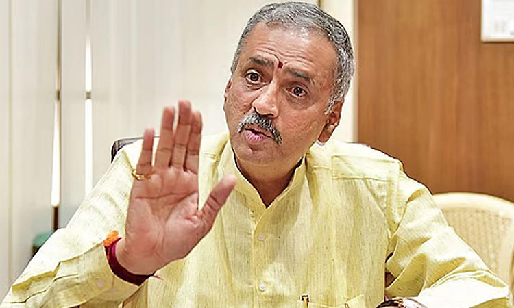 ರಸ್ತೆ ಗುಂಡಿ ಮುಚ್ಚಲು ಹಣವಿಲ್ಲ, ಬರ ಪರಿಹಾರಕ್ಕೂ ನೆರವಿಲ್ಲ; ಇಂಥ ಯೋಜನೆಗೆ ಒತ್ತಡವೇಕೆ?