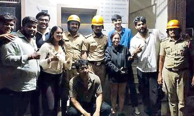 Udupi: Fire personnel rescue five Manipal students stuck in apartment lift