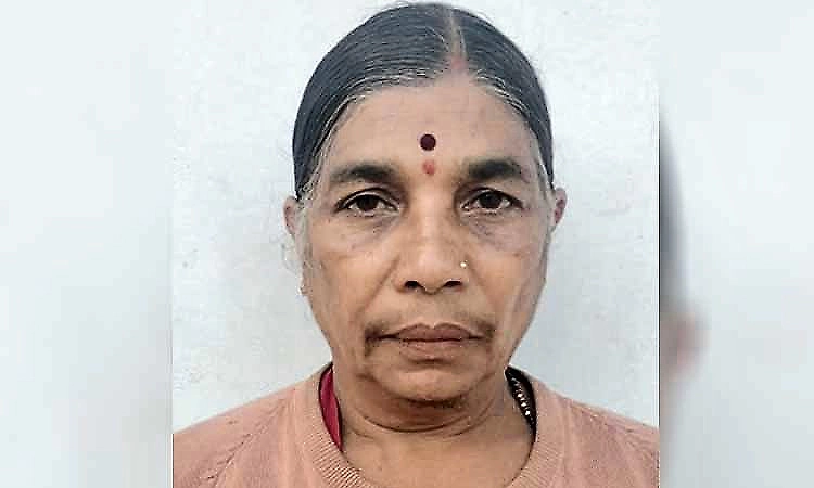 Madikeri folk artist Ammanni receives Karnataka Janapada Academy award