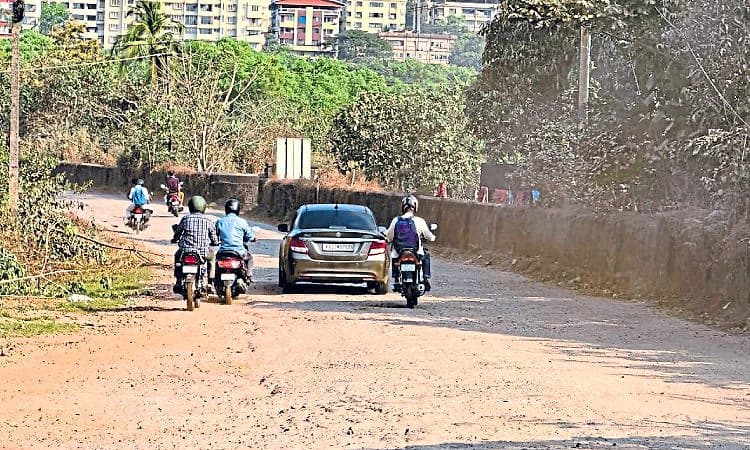 Udupi: ಕೊನೆಗೂ ಪೆರಂಪಳ್ಳಿ ರಸ್ತೆ ದುರಸ್ತಿಗೆ ಮುಹೂರ್ತ