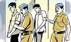 Passport: ನಕಲಿ ದಾಖಲೆ ಸೃಷ್ಟಿ; ಪೊಲೀಸ್ ಸಿಬ್ಬಂದಿ, ಅರ್ಜಿದಾರನ ಬಂಧನ