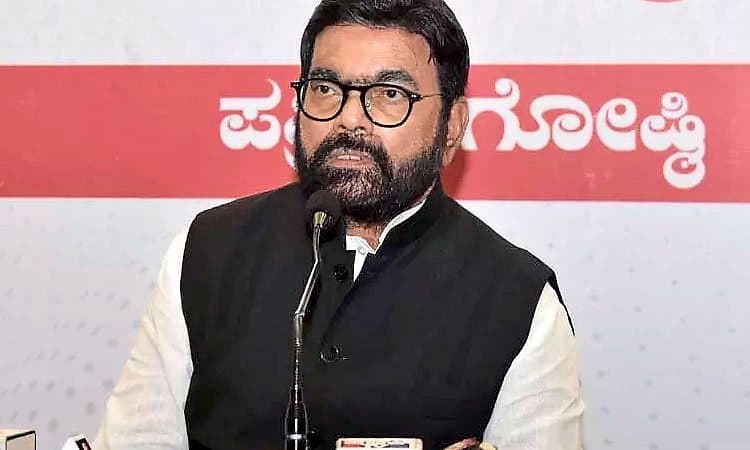 ಎಂಆರ್ ಜಿ ಗ್ರೂಪ್ ಆಶಾ ಪ್ರಕಾಶ್ ಶೆಟ್ಟಿ ಸಹಾಯಹಸ್ತ ಯೋಜನೆ