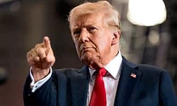 ಸ್ವಯಂ ಗಡೀಪಾರಾದರೆ 2.6 ಲಕ್ಷ ರೂ... ಅಕ್ರಮ ವಲಸಿಗರಿಗೆ ಟ್ರಂಪ್ ಕ್ರಿಸ್‌ಮಸ್‌ ಆಫರ್‌!