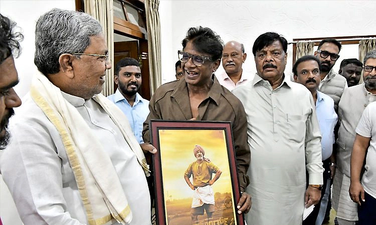 ‘ಲ್ಯಾಂಡ್‌ ಲಾರ್ಡ್‌ʼ ಸಿನಿಮಾ ವೀಕ್ಷಿಸಲು ಸಿಎಂಗೆ ವಿಶೇಷ ಆಹ್ವಾನ ನೀಡಿದ ದುನಿಯಾ ವಿಜಯ್