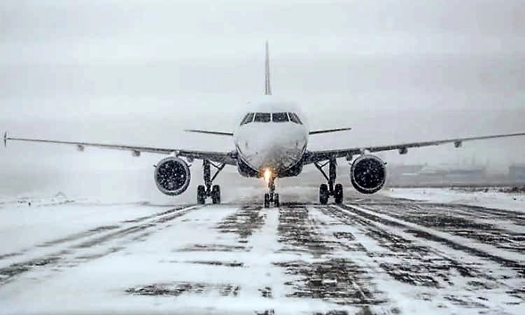 ಅಮೆರಿಕದ ಹಲವೆಡೆ ಶೀತ ಮಾರುತ, ಹಿಮಮಳೆ: 9000+ ವಿಮಾನ ರದ್ದು