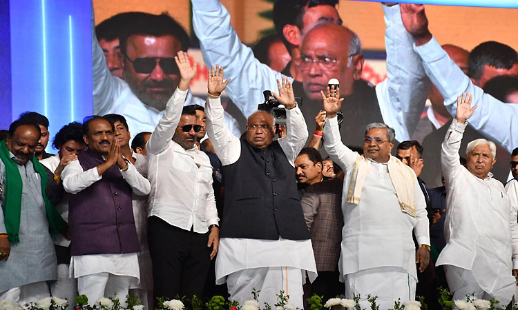 ಗವರ್ನರ್‌ ಕೇಂದ್ರ ಸರಕಾರದ ಕೈಗೊಂಬೆ: ಮಲ್ಲಿಕಾರ್ಜುನ ಖರ್ಗೆ ಕೆಂಡ