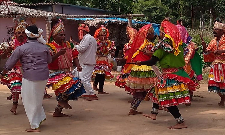 Udupi; ವೈಶಿಷ್ಟ್ಯಪೂರ್ಣ  ಶ್ರದ್ಧಾ ಭಕ್ತಿಯ ಮರಾಟಿಗರ ಹೋಳಿ ಸಂಭ್ರಮ