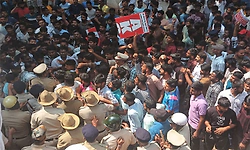 ಧಾರವಾಡ: ಖಾಲಿ ಹುದ್ದೆ ಭರ್ತಿಗೆ ಆಗ್ರಹಿಸಿ ಉದ್ಯೋಗಾಕಾಂಕ್ಷಿಗಳ ಬೃಹತ್ ಪ್ರತಿಭಟನೆ