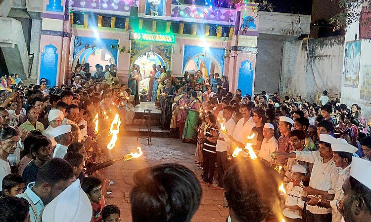 Rabkavi Banhatti: ಶತ ಶತಮಾನದ ಇತಿಹಾಸ ಸಾರುವ `ಮಲ್ಲಯ್ಯನ ಮಂಗಳಾರತಿ'