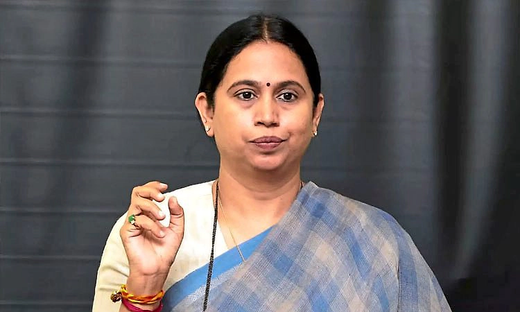 ಗೃಹಲಕ್ಷ್ಮಿ ಹಣ ಹೆಚ್ಚು ಕಡಿಮೆಯಾದ್ರೆ ಇ.ಡಿ. ಸುಮ್ನೆ ಇರ್ತಿತ್ತಾ?: ಸಚಿವೆ ಹೆಬ್ಬಾಳ್ಕರ್‌ 