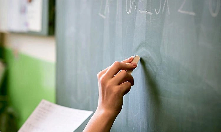 Teacher Transfers: ಶಿಕ್ಷಕರ ವರ್ಗಾವಣೆಯಲ್ಲಿ ಕೆಪಿಎಸ್‌ಗೆ ಮೊದಲ ಆದ್ಯತೆ: ವಿಧೇಯಕ ಅಂಗೀಕಾರ