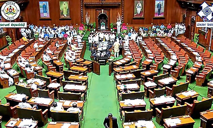 ‘ಮಾರ್ಯಾದಾ ಹತ್ಯೆ ನಿಷೇಧ’ ವಿಧೇಯಕ ಅಂಗೀಕಾರ; ವಿಧಾನ ಪರಿಷತ್‌ನಲ್ಲಿ ಸುದೀರ್ಘ 5 ತಾಸು ಚರ್ಚೆ 