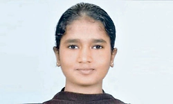 SSLC Results: ಸ್ಮಾರ್ಟ್‌ ಸ್ಟಡಿ ಮಾಡಿ ಸೌಜನ್ಯ ಕಂದಕೂರ ರಾಜ್ಯಕ್ಕೆ ಟಾಪರ್