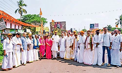 ಪಡುಬಿದ್ರಿ ಶ್ರೀ ಮಹಾಲಿಂಗೇಶ್ವರ ಮಹಾಗಣಪತಿ ದೇವಸ್ಥಾನ: ದೇವರ ದಿವ್ಯಾಭರಣಗಳ ಭವ್ಯ ಶೋಭಾಯಾತ್ರೆ