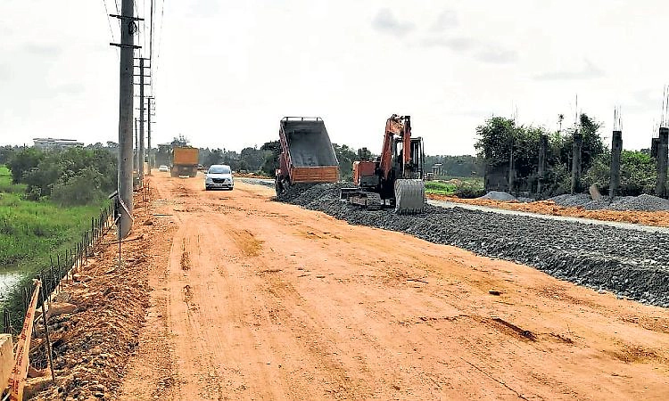 ಮಳೆ ಎದುರಿಸಲು ಸಿದ್ಧವಾಗದ ಸಾಲಿಗ್ರಾಮ!