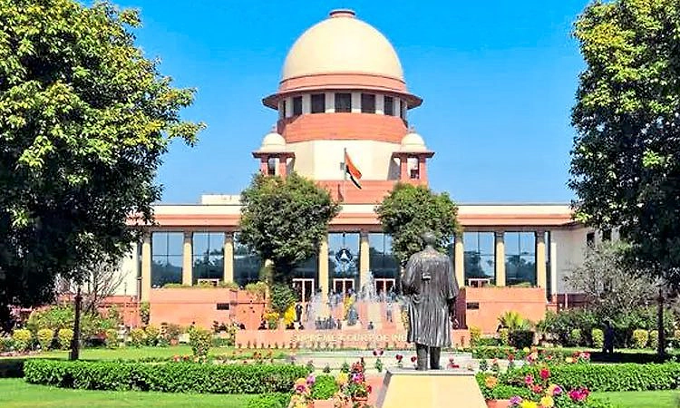 ಕಾಕ್ರೋಚ್‌ ಪಕ್ಷದವರಬಗ್ಗೆ ಸಿಬಿಐ ತನಿಖೆ ಕೋರಿ ಸುಪ್ರೀಂಗೆ ಅರ್ಜಿ ಸಲ್ಲಿಕೆ