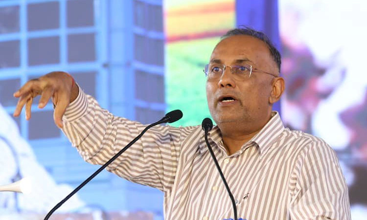 ಎಬೋಲಾ ಕುರಿತು ಆತಂಕ ಬೇಡ, ಜಾಗೃತಿ ಇರಲಿ: ದಿನೇಶ್ ಗುಂಡೂರಾವ್‌