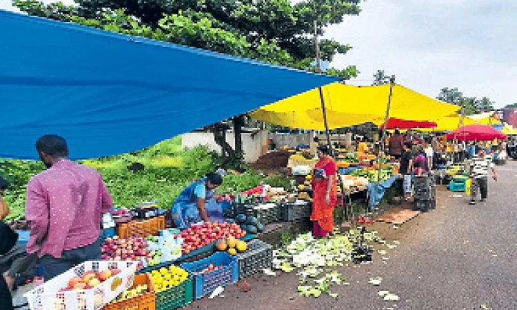ಬಡಾ ಉಚ್ಚಿಲ: ಸಂತೆ ಇದೆ, ಸೌಲಭ್ಯ ಎಲ್ಲಿದೆ?