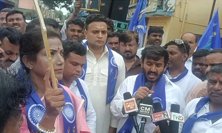 ಜಿ.ಪಂ.ಮೀಸಲಾತಿ ಅನ್ಯಾಯ:ಹುಣಸೂರು ಬಂದ್ ಯಶಸ್ವಿ, ಬೃಹತ್ ಪ್ರತಿಭಟನೆ