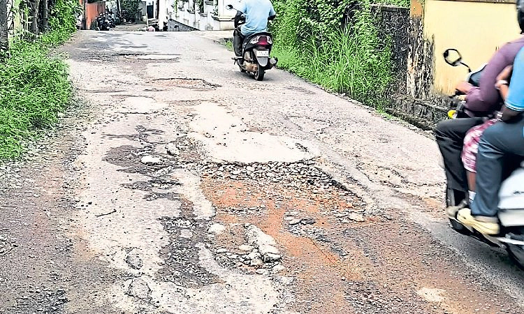 ಶಿವಬಾಗ್‌ ರಸ್ತೆ ಅಭಿವೃದ್ಧಿಯಿಂದ ದೂರ