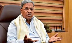 ಮುಖ್ಯಮಂತ್ರಿ ಬದಲಾವಣೆ ವಿಚಾರ... ಮತ್ತೆ ವರಿಷ್ಠರತ್ತ ಕೈ ತೋರಿದ ಸಿದ್ದರಾಮಯ್ಯ