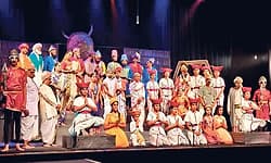 ರಂಗಸಂವೇದನೆ ಮೆರೆದ ಐತಿಹಾಸಿಕ ನಾಟಕ ಛತ್ರಪತಿ ಶಿವಾಜಿ