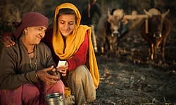 No camera, Only keypads: Village panchayat bans women from using phones!