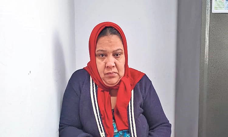 ವಾರದ ದಿನಗಳಲ್ಲಿ ಉಪನ್ಯಾಸಕಿ,ವಾರಾಂತ್ಯದಲ್ಲಿ ಛತ್ರಗಳಲ್ಲಿ ಕಳ್ಳತನ!