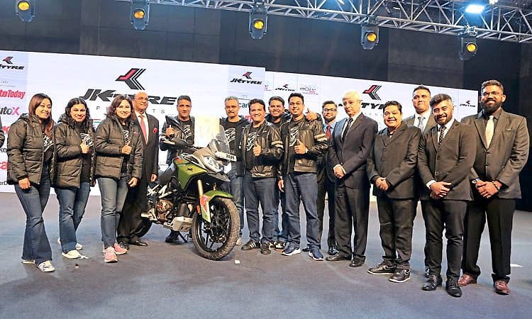 TVS Apache RTX: 'ಇಂಡಿಯನ್ ಮೋಟಾರ್‌ಸೈಕಲ್ ಆಫ್ ದಿ ಇಯರ್ 2026' (IMOTY) ಪ್ರಶಸ್ತಿ ಗರಿ