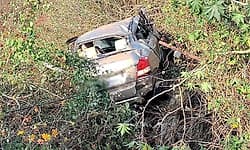 Chikkamagaluru: ಚಾಲಕನ ನಿಯಂತ್ರಣ ತಪ್ಪಿ ಗದ್ದೆಗೆ ಉರುಳಿ ಬಿದ್ದ ಕಾರು, ಓರ್ವ ಸಾವು