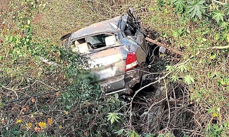 Chikkamagaluru: ಚಾಲಕನ ನಿಯಂತ್ರಣ ತಪ್ಪಿ ಗದ್ದೆಗೆ ಉರುಳಿ ಬಿದ್ದ ಕಾರು, ಓರ್ವ ಸಾವು