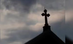 ಬಂಗಾರಪೇಟೆ: ಗ್ರಾಪಂನ 3 ಮಹಿಳಾ ಸಿಬ್ಬಂದಿಯಿಂದ ಕ್ರೈಸ್ತ ಧರ್ಮ ಪ್ರಚಾರ