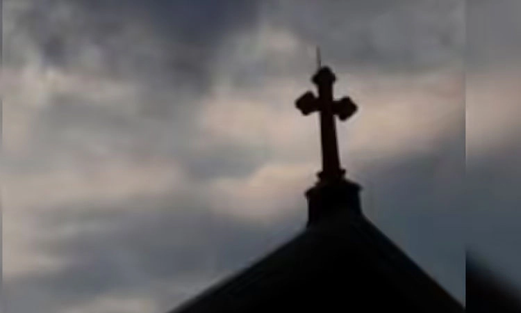 ಬಂಗಾರಪೇಟೆ: ಗ್ರಾಪಂನ 3 ಮಹಿಳಾ ಸಿಬ್ಬಂದಿಯಿಂದ ಕ್ರೈಸ್ತ ಧರ್ಮ ಪ್ರಚಾರ