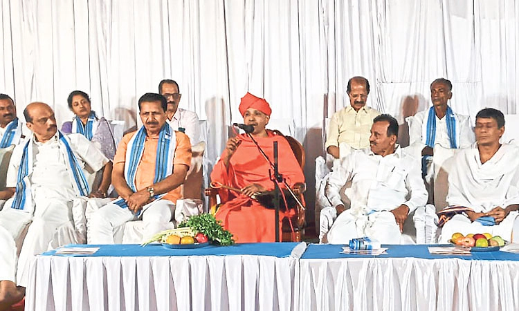 ಕೋಟಿ-ಚೆನ್ನಯರು ಸತ್ಯದ ದೀಪ : ಭಟ್ಟಾರಕ ಸ್ವಾಮೀಜಿ