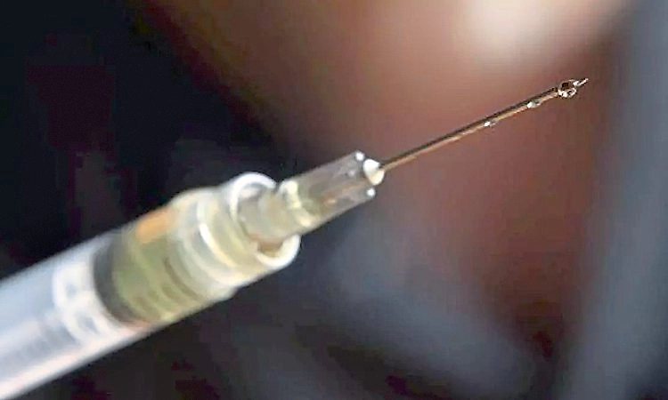 ಮಾಜಿ ಪ್ರೇಮಿಯ ಪತ್ನಿಗೆ 'ಎಚ್‌ಐವಿ' ಇಂಜೆಕ್ಷನ್ ನೀಡಿದ ಮಹಿಳೆ; ನಾಲ್ವರ ಬಂಧನ!