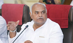 Karnataka releases Rs 300 cr aid for sugarcane growers, Rs 50 per tonne to be credited directly