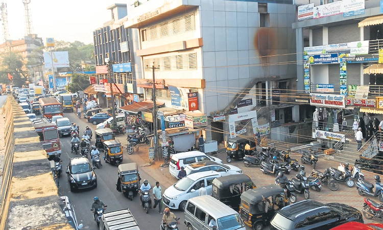 Bantwal; ಬಿ.ಸಿ. ರೋಡ್‌: ಸಂಜೆ ಟ್ರಾಫಿಕ್‌ ಜಾಮ್‌