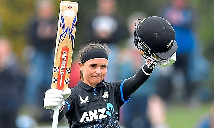 NZ Vs SA: ಅಮೇಲಿಯ ಕೆರ್ ಶತಕ; ಕಿವೀಸ್ ವನಿತೆಯರಿಗೆ 4-1 ಸರಣಿ