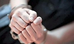 ಹೆಂಗವಳ್ಳಿ: ಅಕ್ರಮ ಮದ್ಯ ಮಾರಾಟ; ಮಹಿಳೆ ವಶಕ್ಕೆ