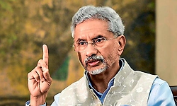 ಪಾಕಿಸ್ಥಾನದಂತೆ ನಾವು ದಲ್ಲಾಳಿಯಲ್ಲ: ಕೇಂದ್ರ