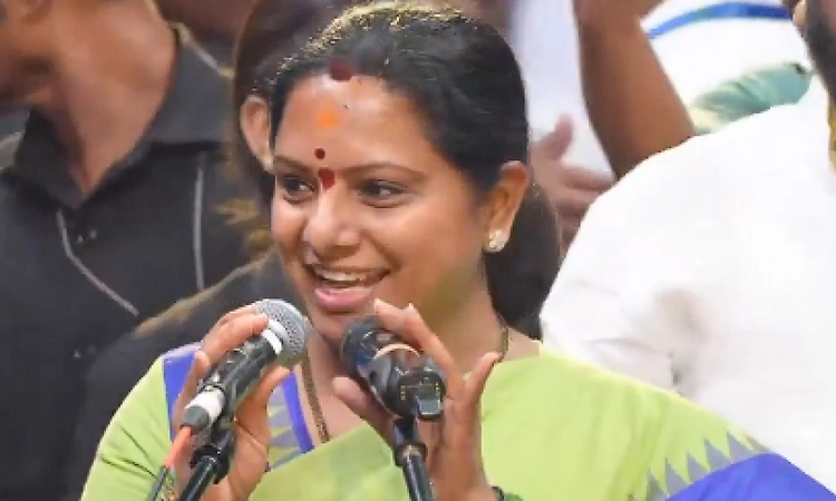 KCR's daughter Kavitha launches new political outfit, names it TRS