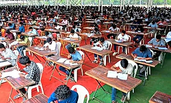 CET: ಜನಿವಾರ ತುಂಡರಿಸಿ ಕಸದ ಬುಟ್ಟಿಗೆ ಎಸೆದ ಪ್ರಕರಣ: ಮರು ಪರೀಕ್ಷೆಗೆ ಒತ್ತಾಯ