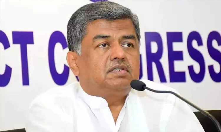 ಉಮರ್‌ ಖಾಲಿದ್‌ ಚಿತ್ರ ಪ್ರದರ್ಶನ ತಪ್ಪಲ್ಲ: ಹರಿಪ್ರಸಾದ್‌ ಸಮರ್ಥನೆ