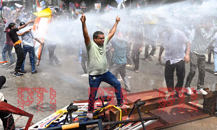 Bihar: Stone-pelting, lathi-charge, water cannons mark students' protest over BPSC exams