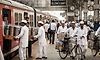 Mumbai's Dabbawalas: ಮುಂಬಯಿಯ ಡಬ್ಬಾವಾಲಾರು ಸಮಯದ ಸೈನಿಕರು