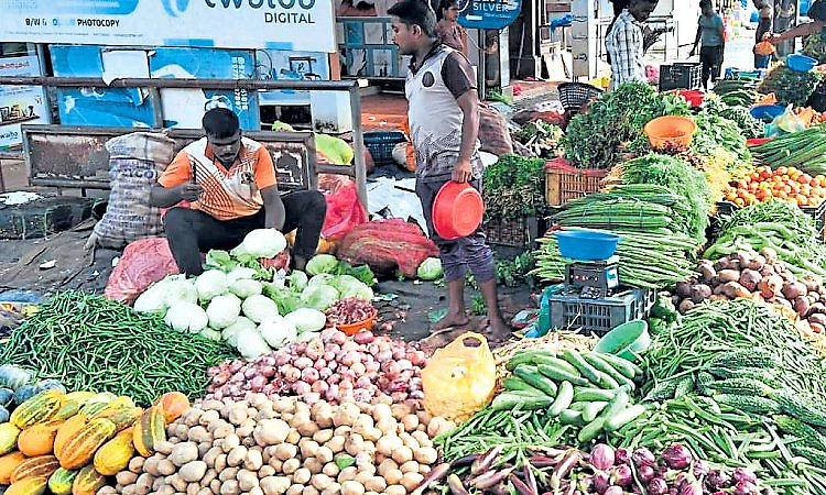 ಕಾಸರಗೋಡಿನಲ್ಲೊಂದು ಪಿರಿಯಾಪಟ್ಟಣ ವಾರದ ಸಂತೆ!