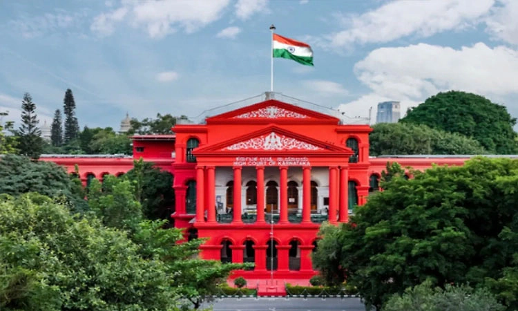 ಹೈಕೋರ್ಟ್‌ನಲ್ಲಿ ವಕೀಲೆ ಮೇಲೆ ಹಲ್ಲೆ: ಇಬ್ಬರ ವಿರುದ್ಧ ಎಫ್‌ಐಆರ್‌