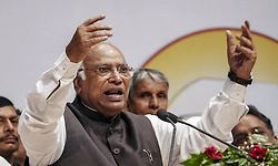 "As long as RSS ideology is not eliminated, there will be no peace in the country," claims Mallikarjun Kharge