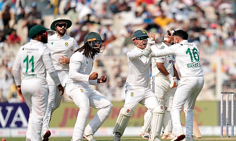 Guwahati Test: ಭಾರತವನ್ನು ಮತ್ತೆ ಸೋಲಿನಂಚಿಗೆ ತಳ್ಳಿದ ದ.ಆಫ್ರಿಕಾ